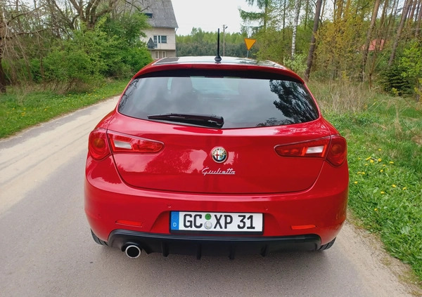 Alfa Romeo Giulietta cena 49700 przebieg: 100000, rok produkcji 2015 z Tuchola małe 466